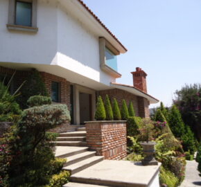 Preciosa Casa en Club de Golf Valle Escondido